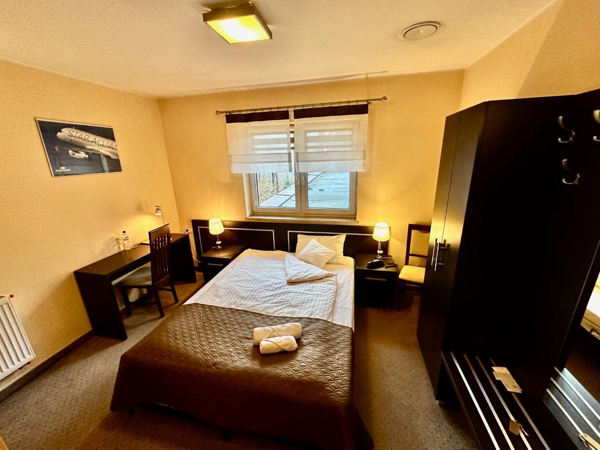 Hotel Pod Debami Остров Велкополски Екстериор снимка